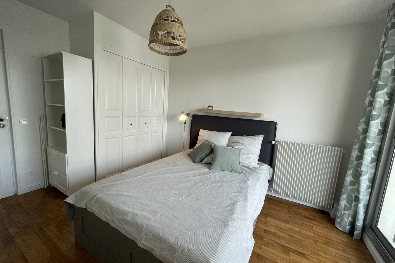 
                                                Colocation
                                                 Chambre en colocation appartement meublé