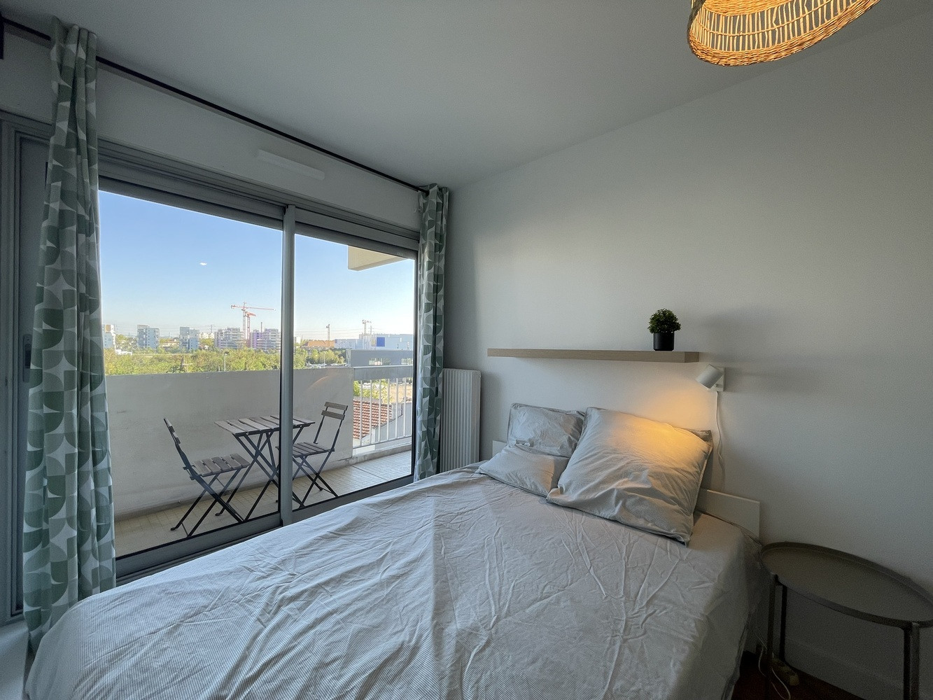 
                                                Colocation
                                                 Chambre en colocation appartement meublé