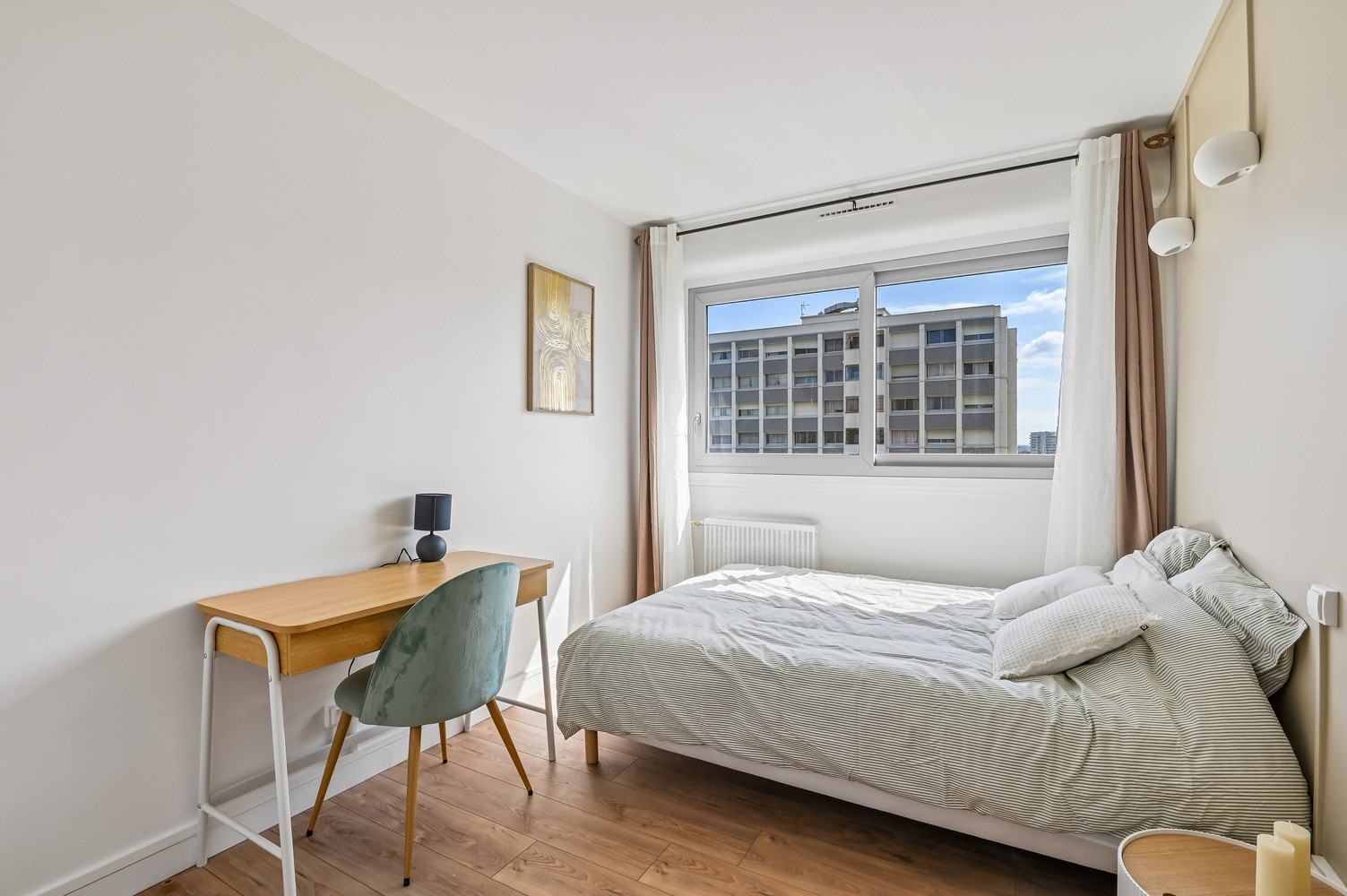 
                                                Colocation
                                                 COLOCATION NEUVE DE 4 CHAMBRES - COLOMBES
