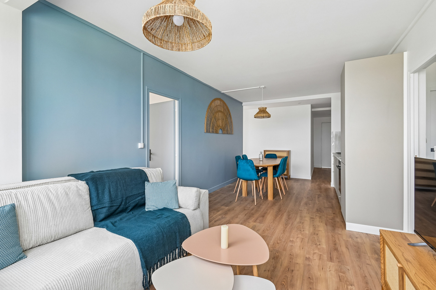 
                                                Colocation
                                                 COLOCATION NEUVE DE 4 CHAMBRES - COLOMBES