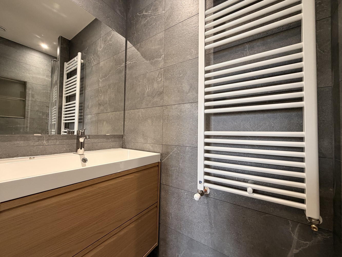 
                                                Colocation
                                                 Chambre en colocation appartement meublé