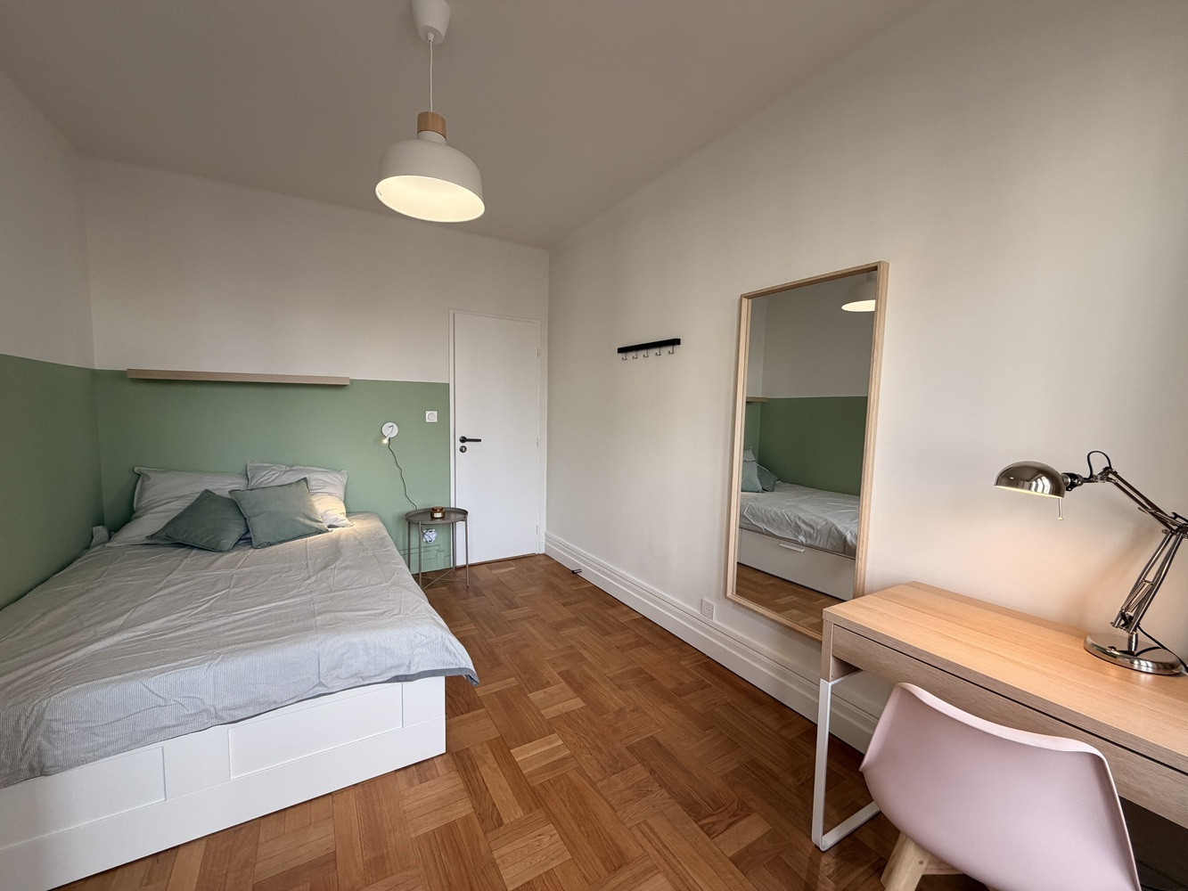 
                                                Colocation
                                                 Chambre en colocation appartement meublé