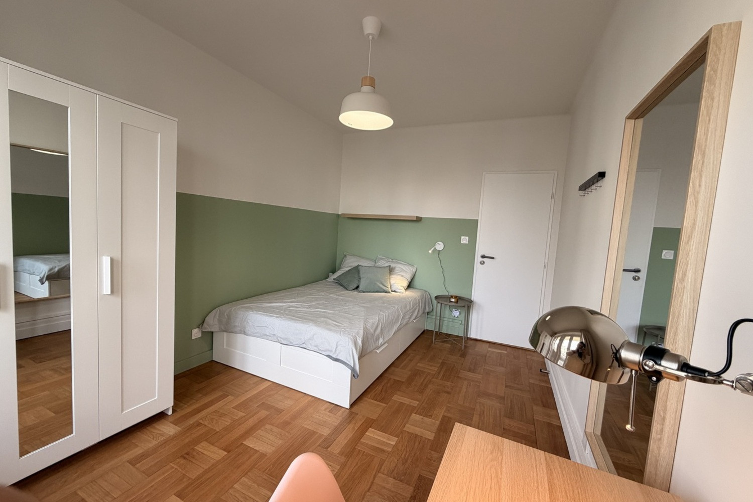 
                                                Colocation
                                                 Chambre en colocation appartement meublé