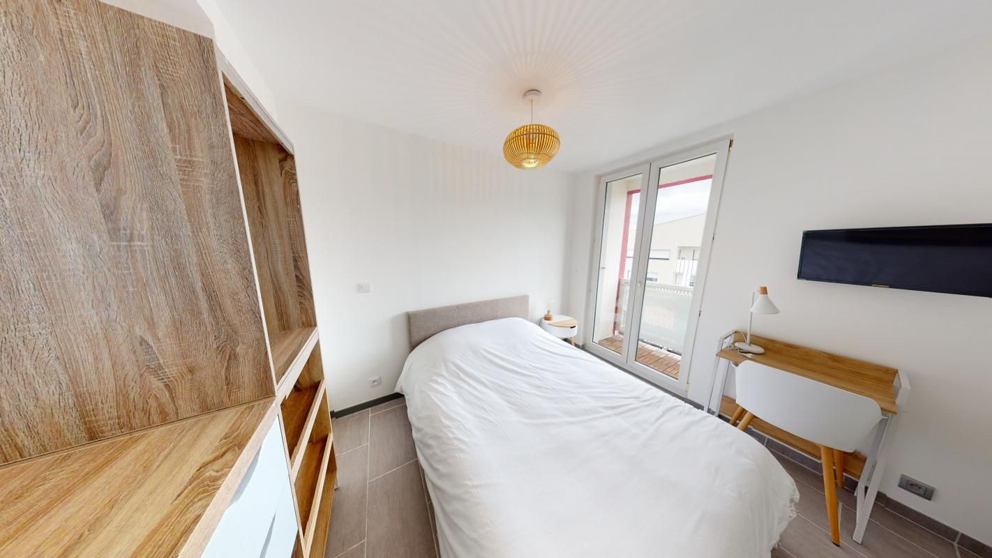 
                                                Colocation
                                                 Colocation pour 4 personnes située dans le quartier Chartrons