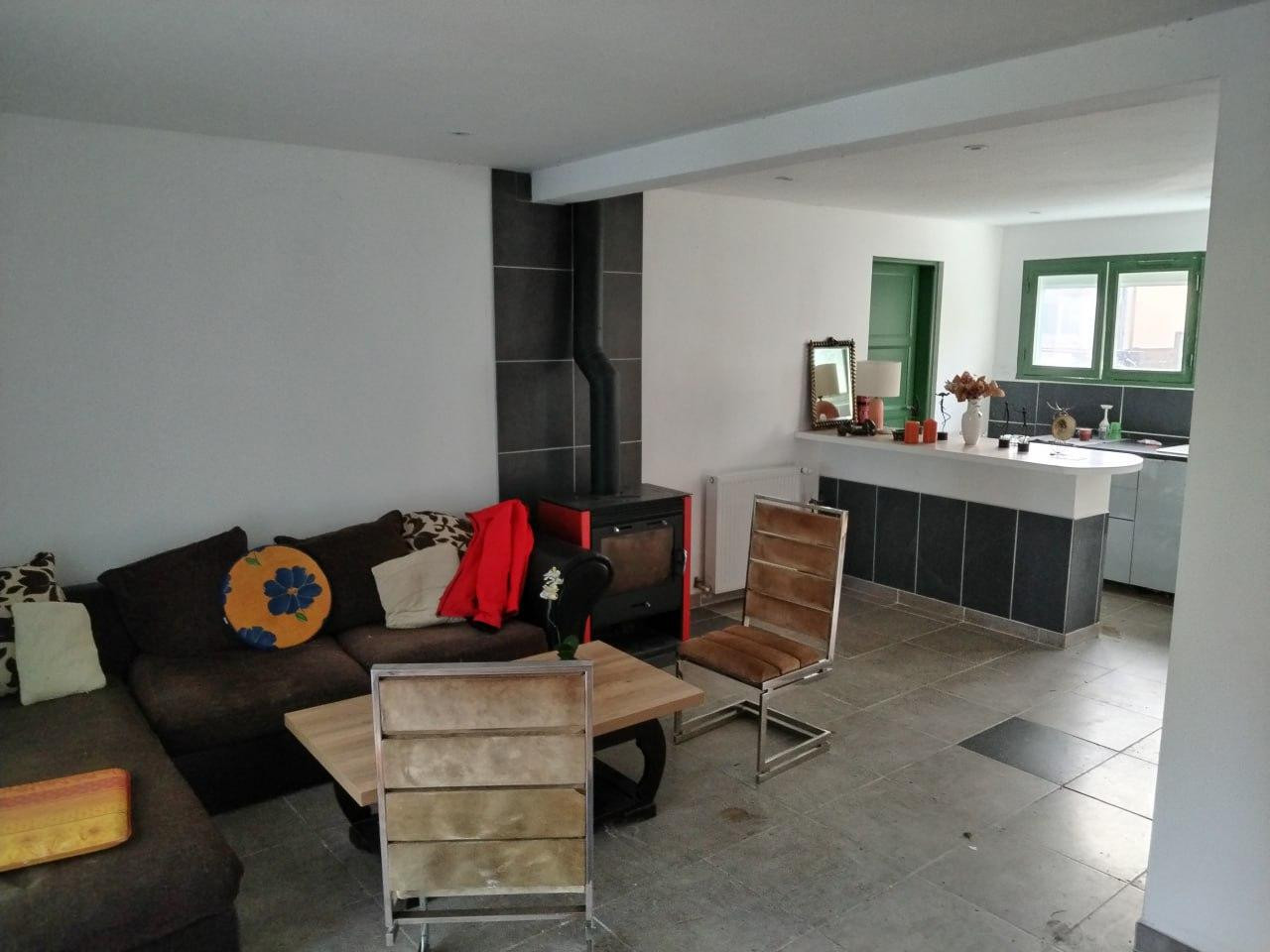 
                                                Colocation
                                                 Colocation pour deux étudiants dans grande maison