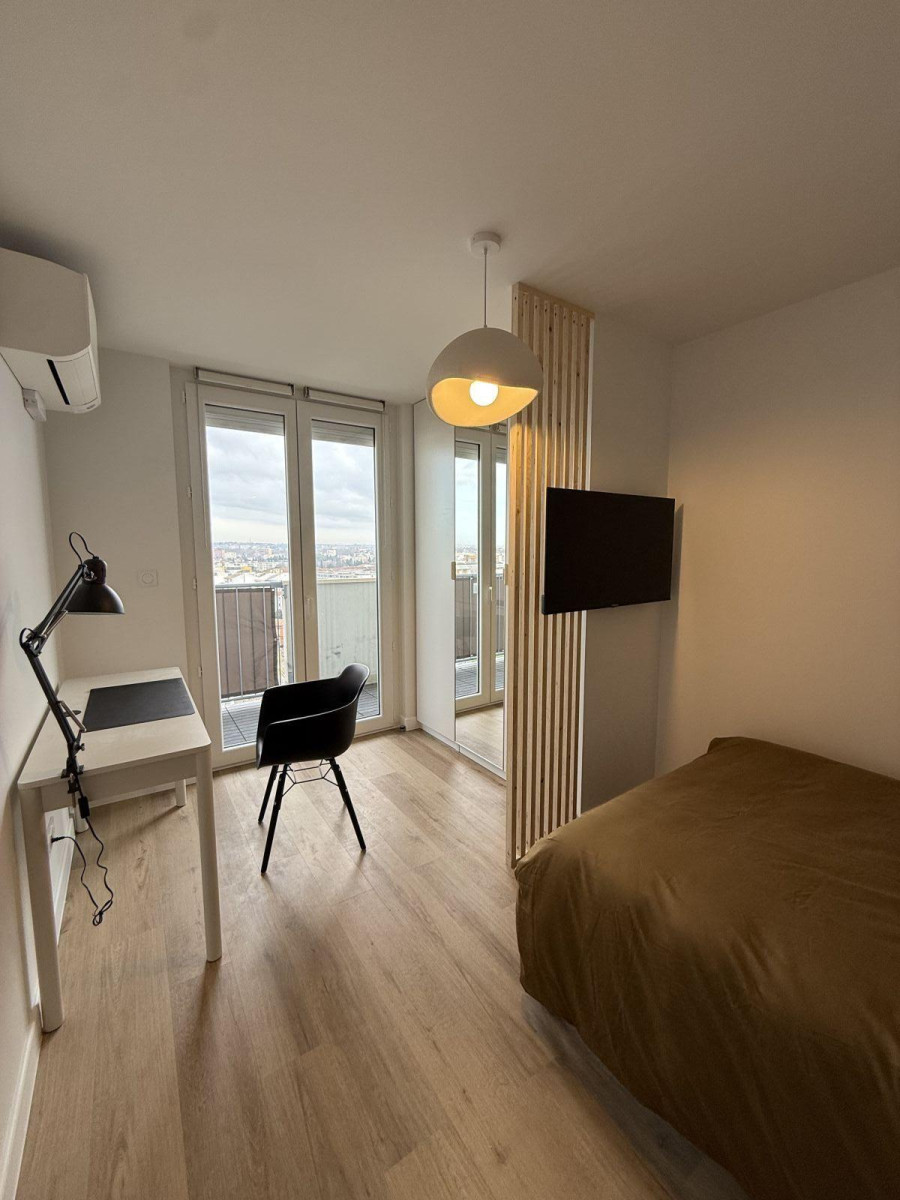 
                                                Colocation
                                                 Colocation Premium de 3 chambres à Toulouse