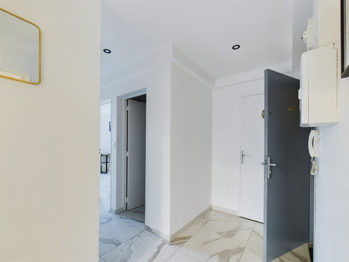 
                                                Colocation
                                                 Colocation proche de l'Hôpital Bel Air