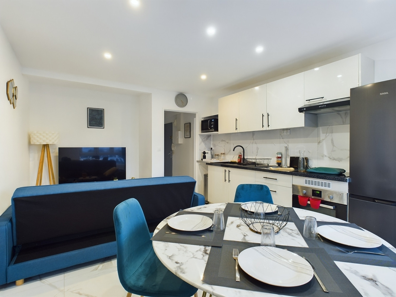 
                                                Colocation
                                                 Colocation proche de l'Hôpital Bel Air