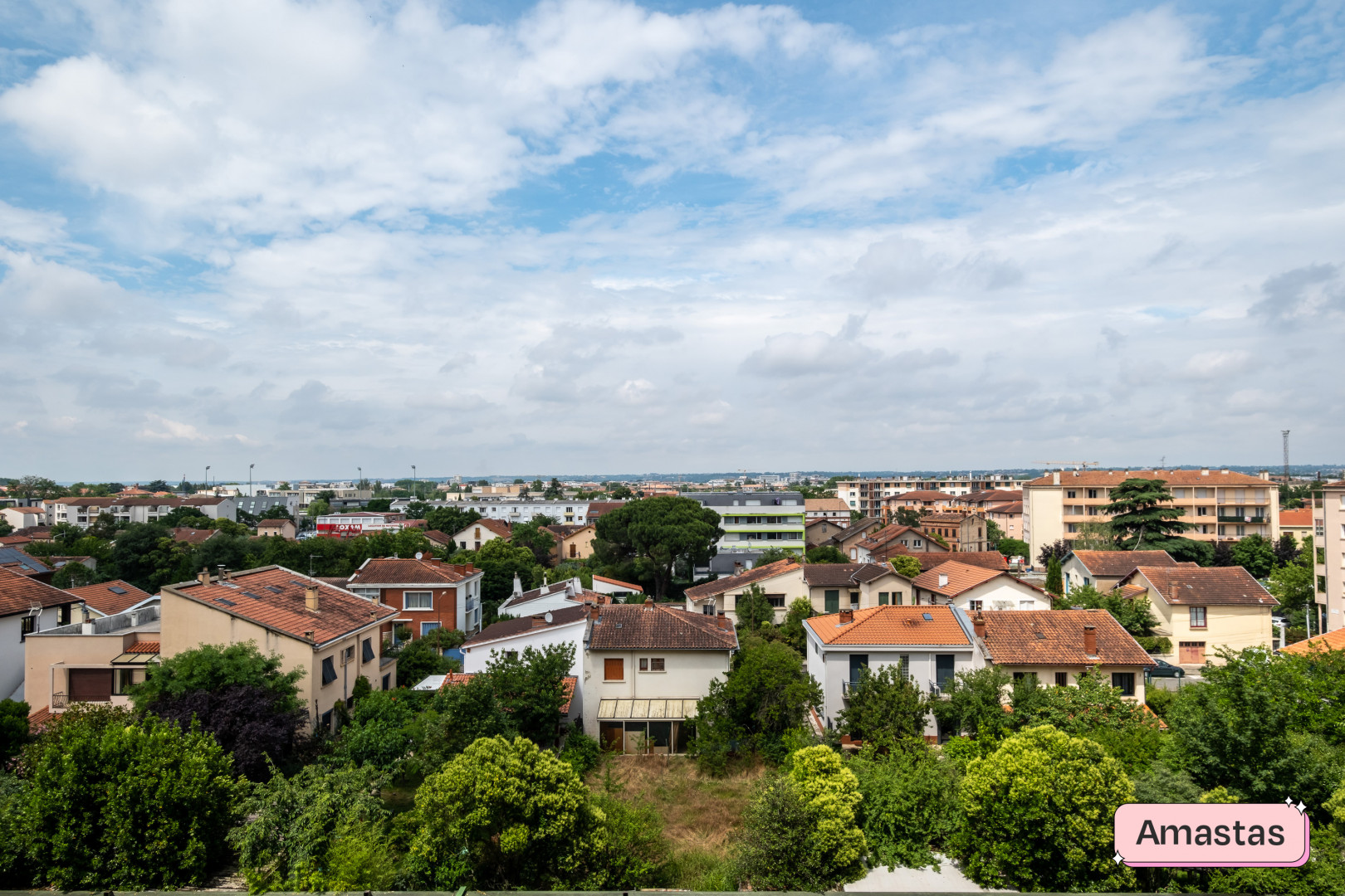 
                                                Colocation
                                                 Colocation rénovée 3 chambres Les Minimes avec terrasse