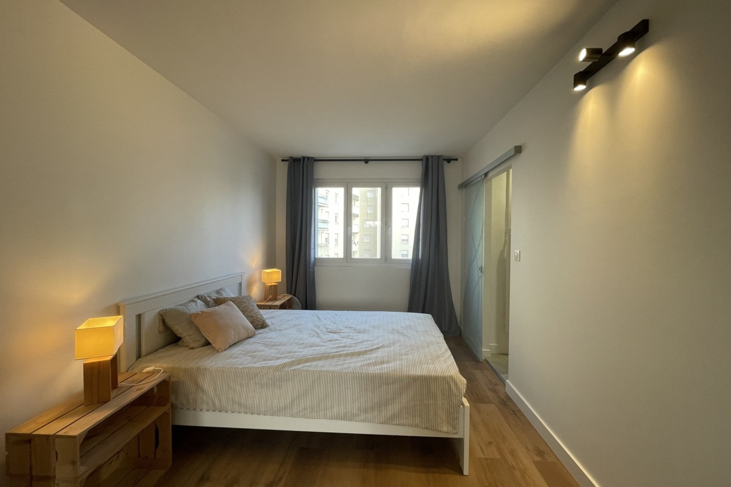 
                                                Colocation
                                                 Colocation rénovée à Villeurbanne