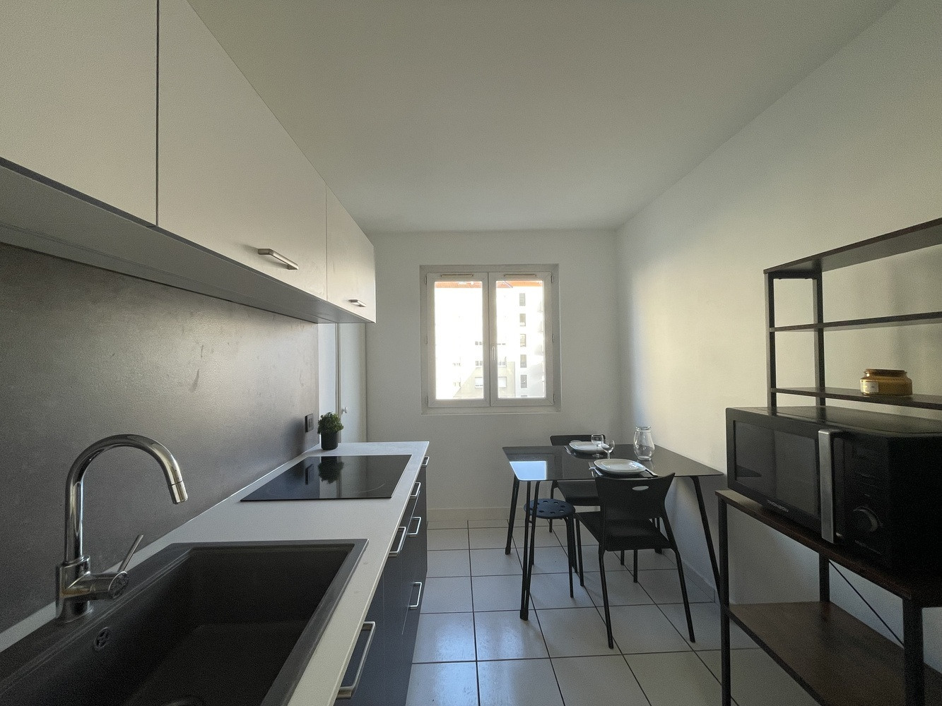 
                                                Colocation
                                                 Colocation rénovée à Villeurbanne