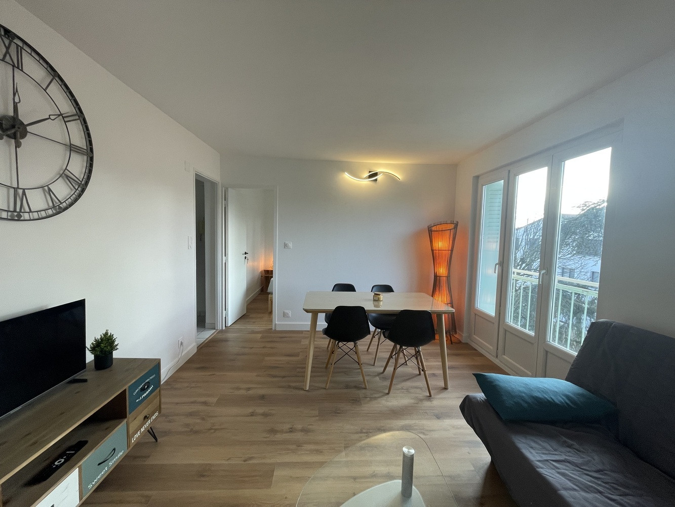
                                                Colocation
                                                 Colocation rénovée à Villeurbanne