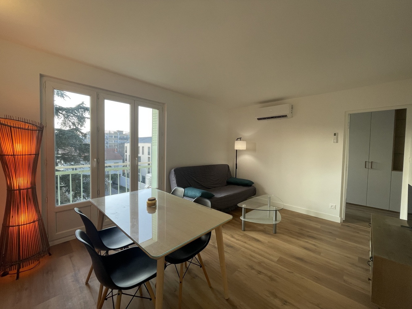 
                                                Colocation
                                                 Colocation rénovée à Villeurbanne
