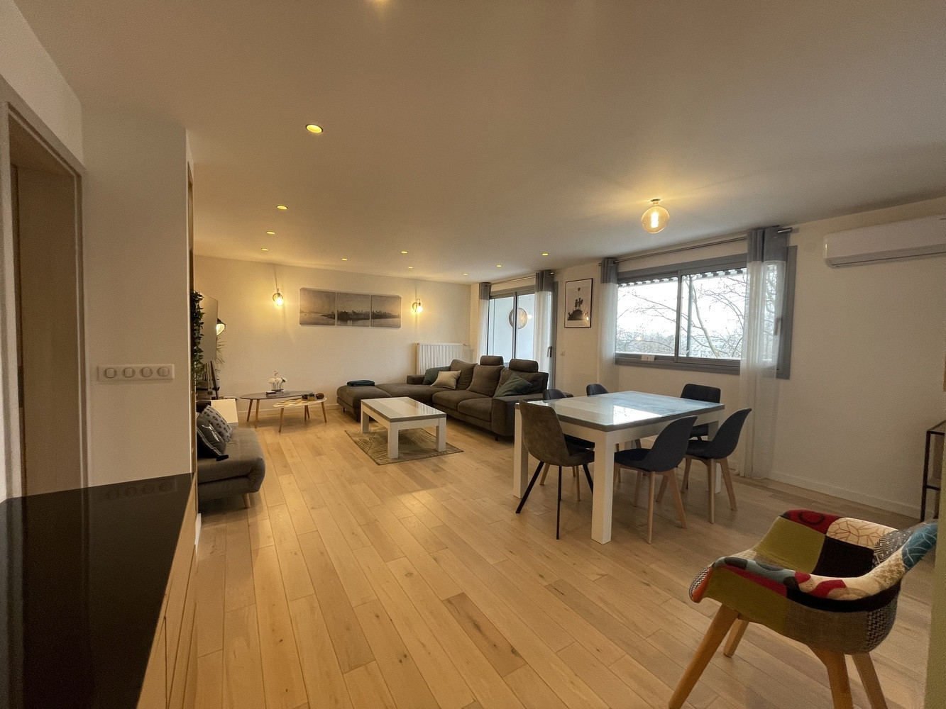 
                                                Colocation
                                                 Colocation rénovée située à Lyon 9