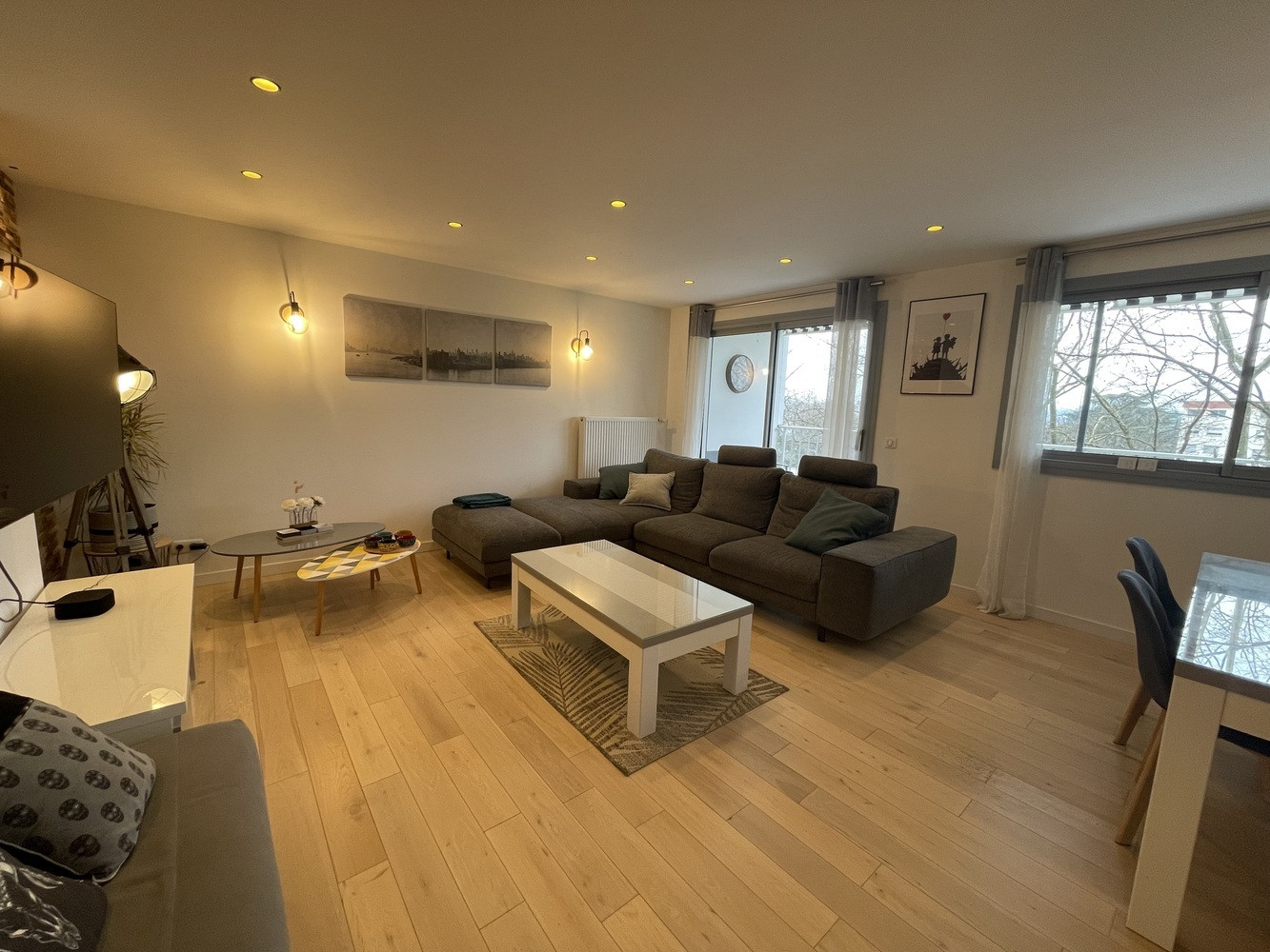 
                                                Colocation
                                                 Colocation rénovée située à Lyon 9