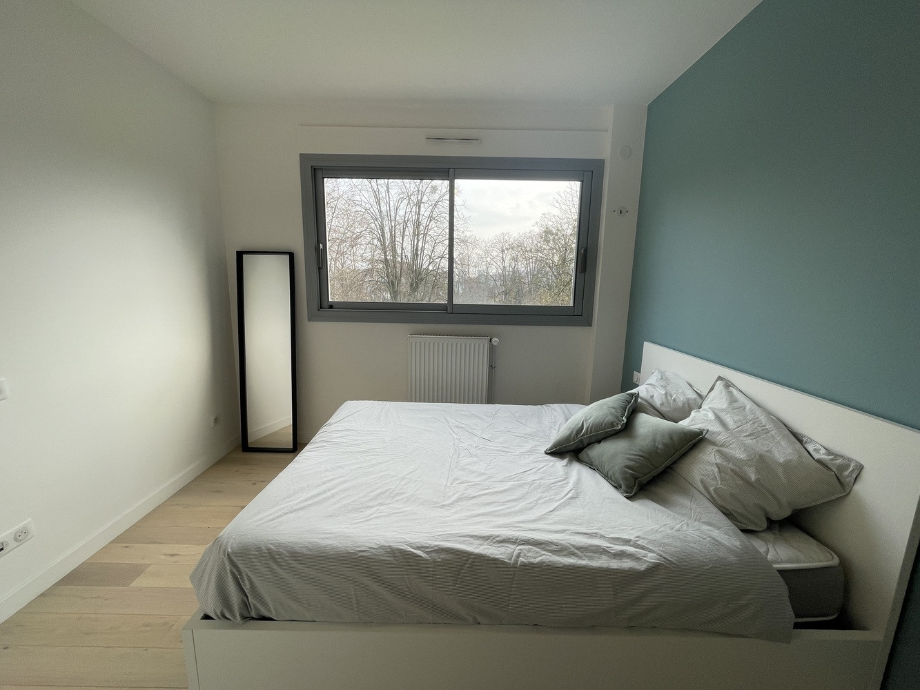 
                                                Colocation
                                                 Colocation rénovée située à Lyon 9