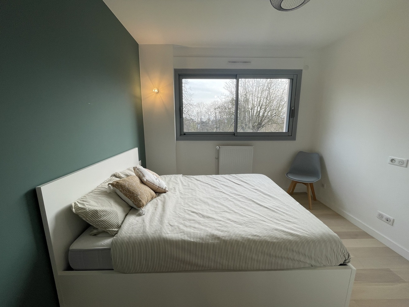 
                                                Colocation
                                                 Colocation rénovée située à Lyon 9