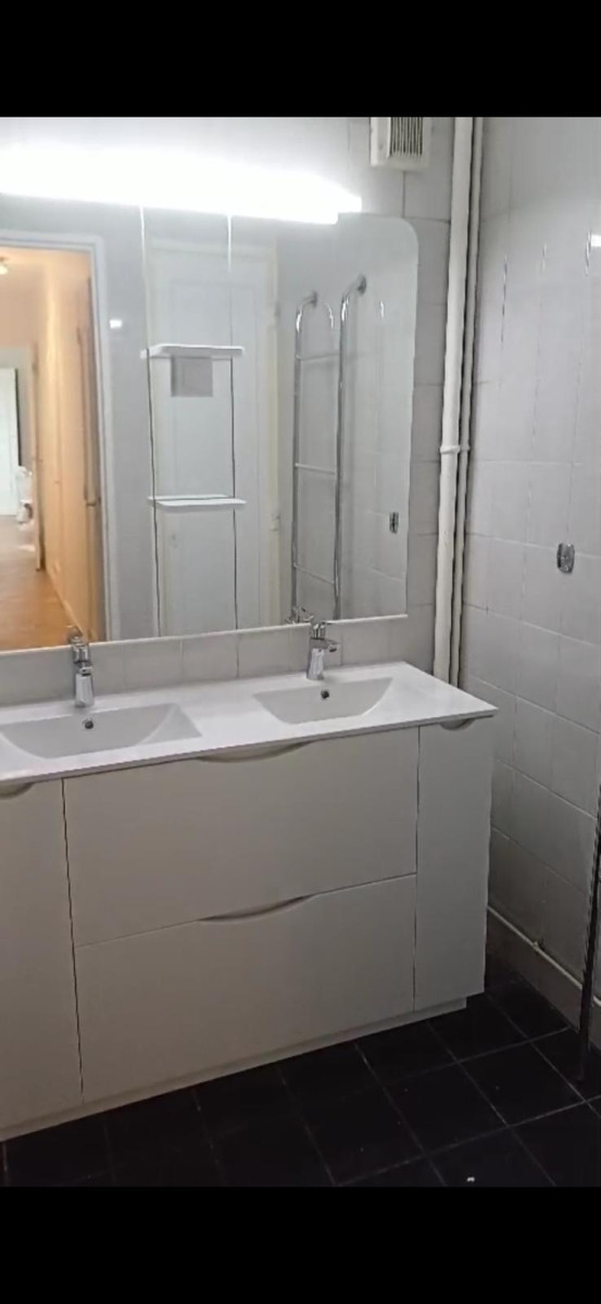 
                                                Colocation
                                                 Colocation Rer B à 2 min Paris à 11 min