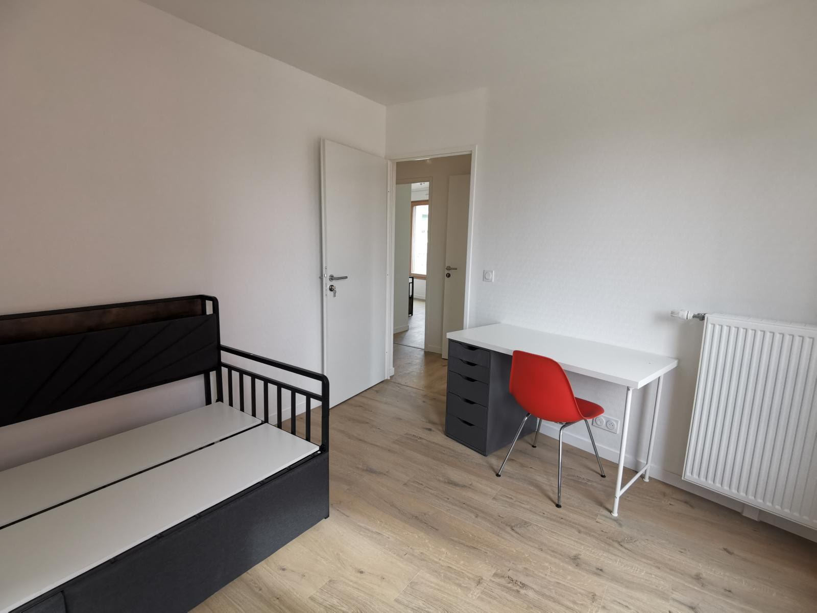 
                                                Colocation
                                                 Colocation_RER C_15 minutes au Sud de Paris