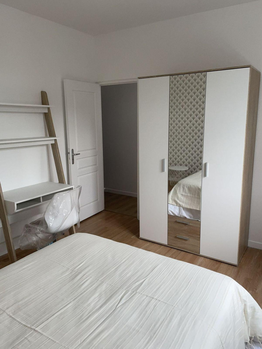 
                                                Colocation
                                                 Colocation Roubaix- 3 chambres restantes