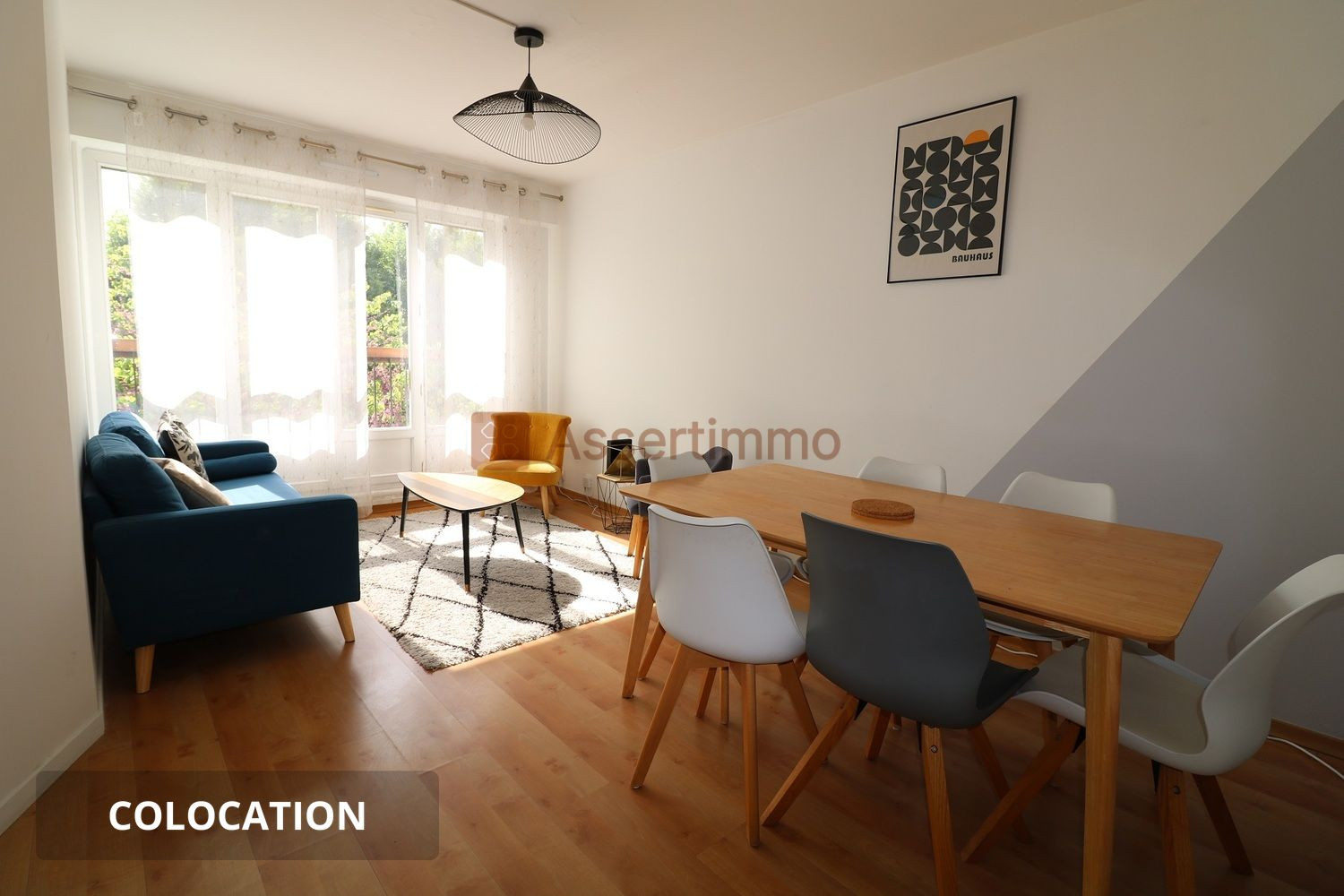 
                                                Colocation
                                                 Colocation spacieuse de 5 chambres Piscine