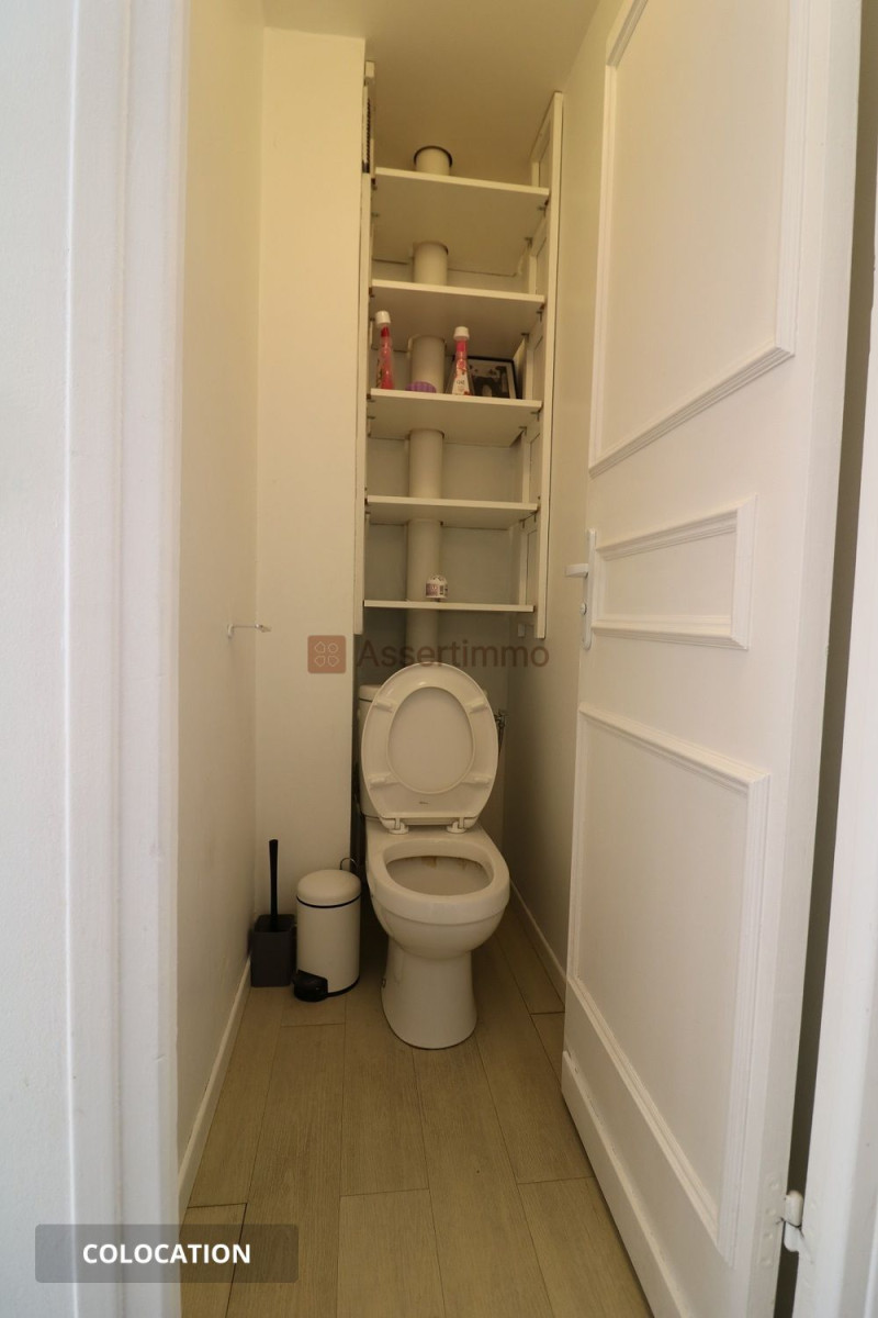 
                                                Colocation
                                                 Colocation spacieuse de 5 chambres Piscine