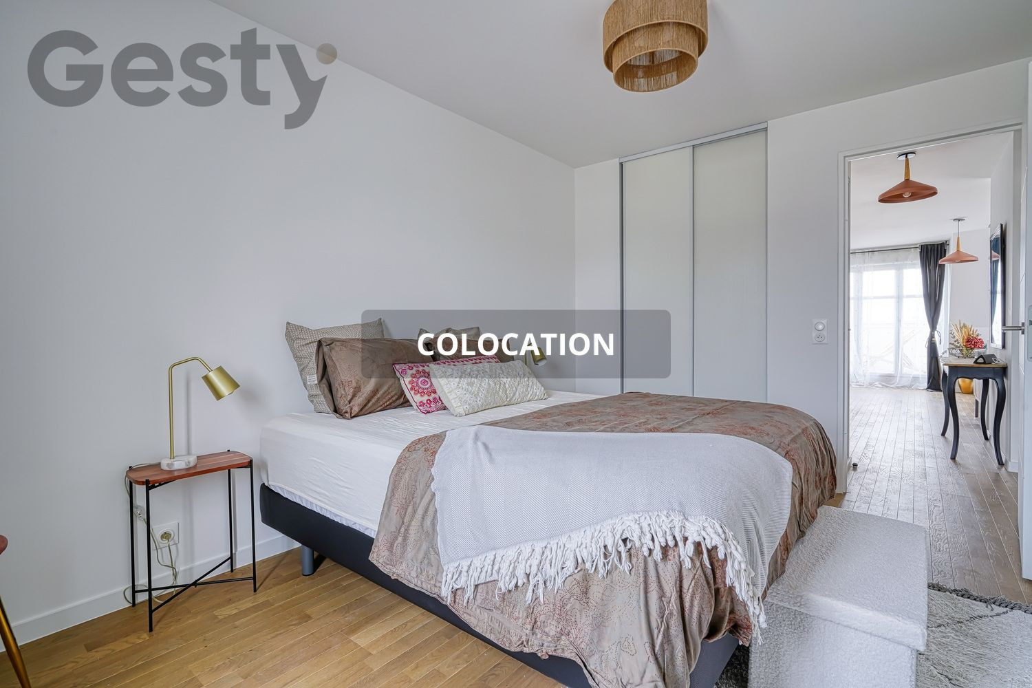 
                                                Colocation
                                                 COLOCATION – SUPERBE APPARTEMENT AVEC ROOFTOP