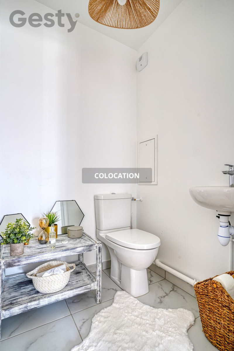 
                                                Colocation
                                                 COLOCATION – SUPERBE APPARTEMENT AVEC ROOFTOP