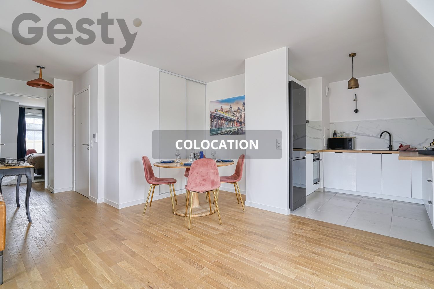 
                                                Colocation
                                                 COLOCATION – SUPERBE APPARTEMENT AVEC ROOFTOP