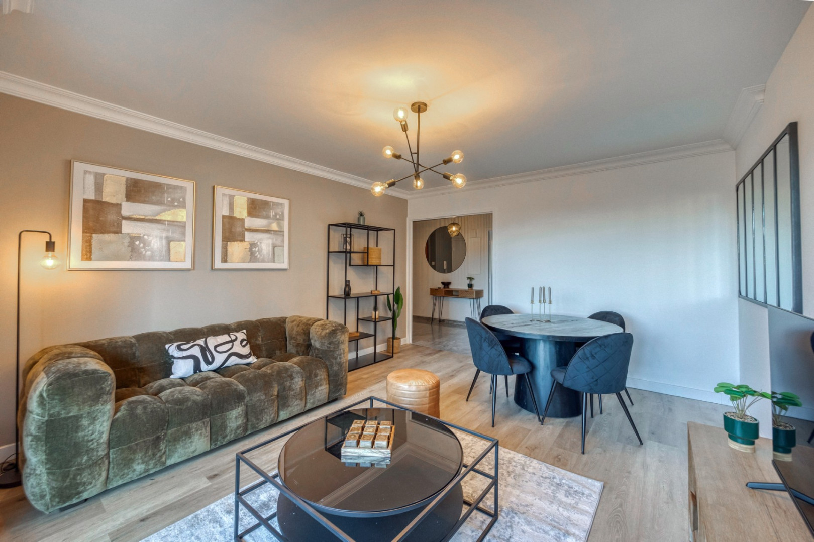 
                                                Vente
                                                 Colocation supérieure, rénové, balcon, rentabilité