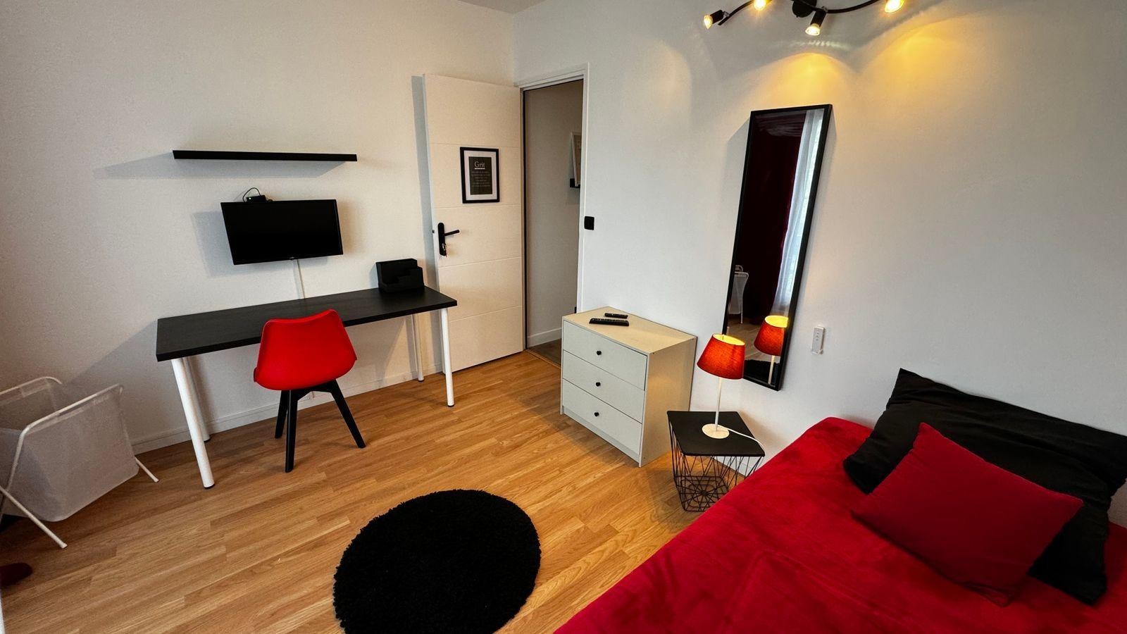 
                                                Colocation
                                                 Colocation sur Evry