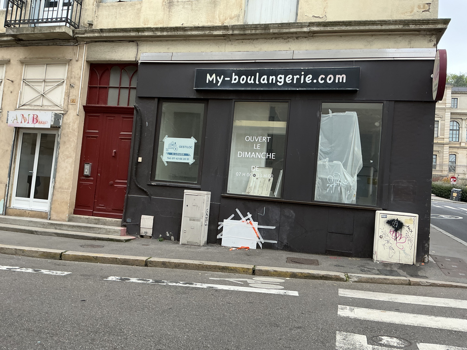 
                                                Location
                                                 Commerce 74.24m² à Saint-Étienne
