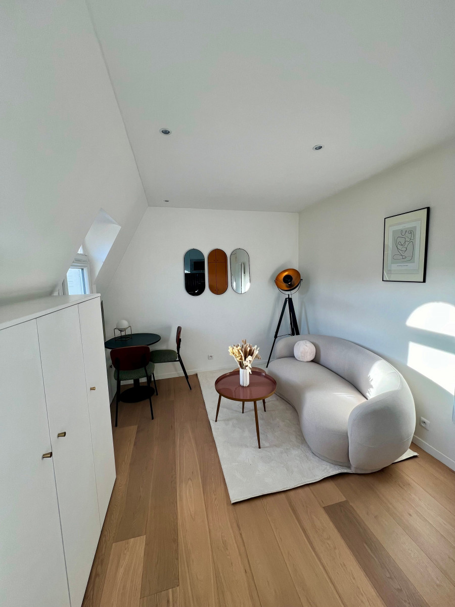 
                                                Location
                                                 Confortable appartement lumineux près de Montmartre (loyer tout inclus)