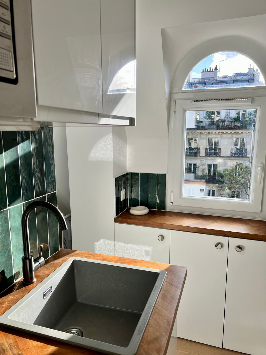 
                                                Location
                                                 Confortable appartement lumineux près de Montmartre (loyer tout inclus)