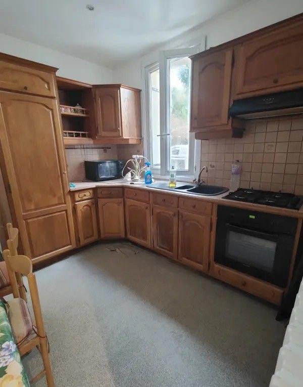 
                                                Colocation
                                                 Confortable chambre dans maison indépendante 75m²