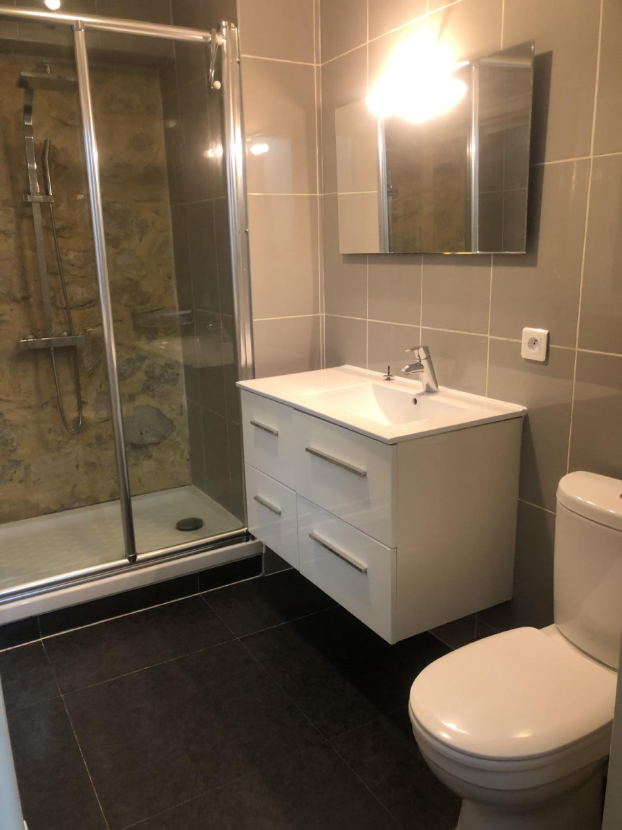 
                                                Location
                                                 CONFORTABLE T2 MEUBLÉ