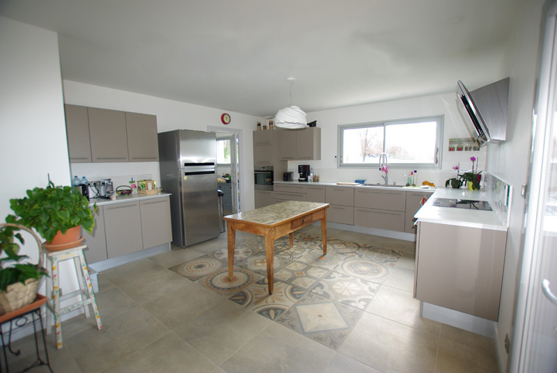 
                                                Vente
                                                 Contemporary house designed in the Périgord Noir