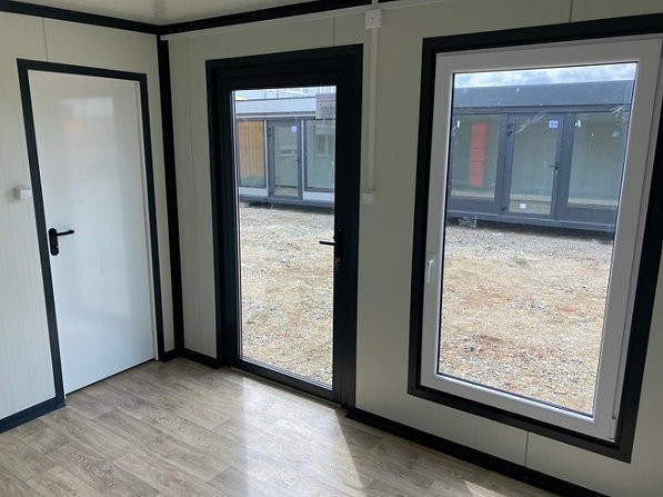 
                                                Outillage, Matériaux
                                                 Conteneur De Vie Avec Salle De Bains