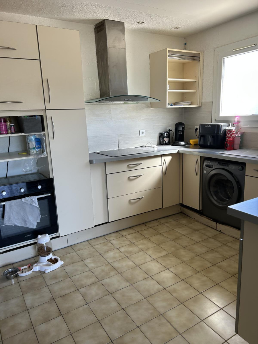 
                                                Location
                                                 Coquet appartement F3