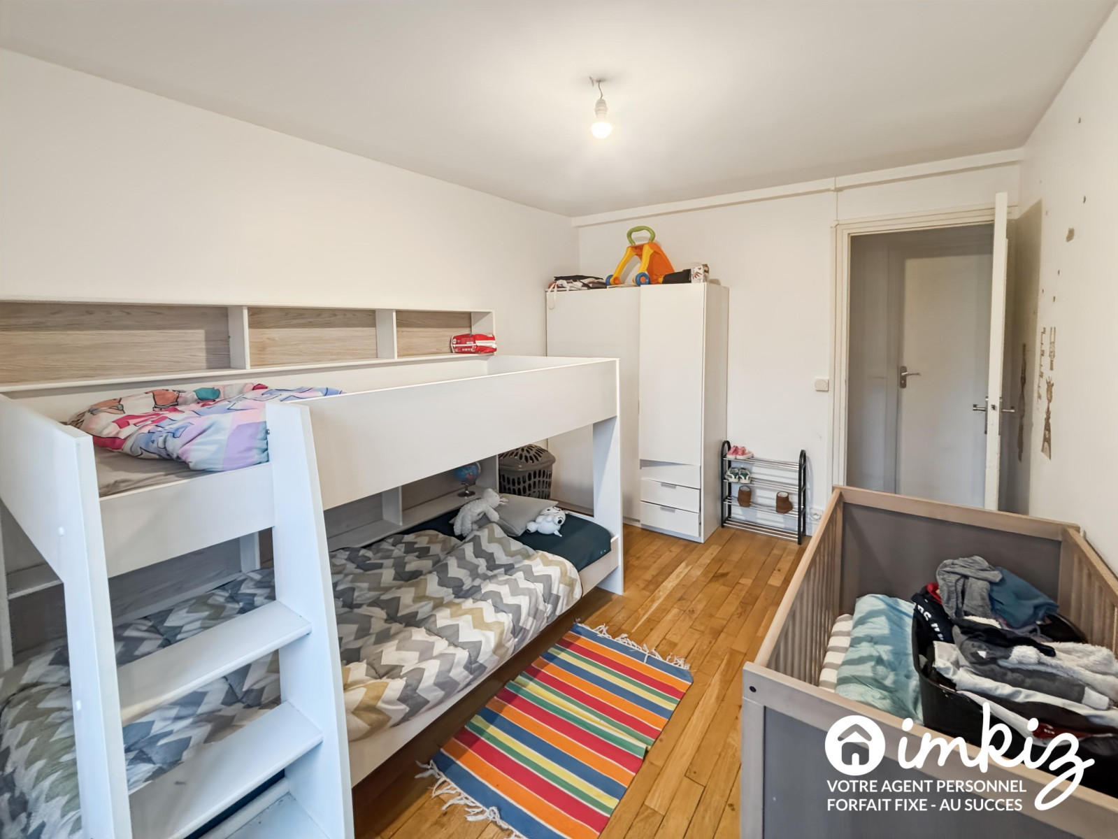 
                                                Vente
                                                 Corbeil-Essonnes: T4 loué de 90m2
