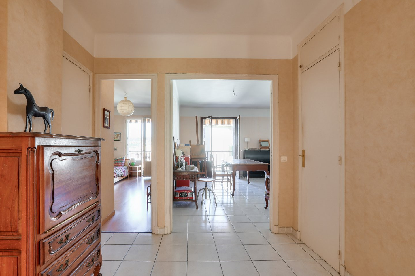 
                                                Vente
                                                 Corniche André de Joly, Nice - Appartement 3 pièces à rénover avec terrasse, parking et cave