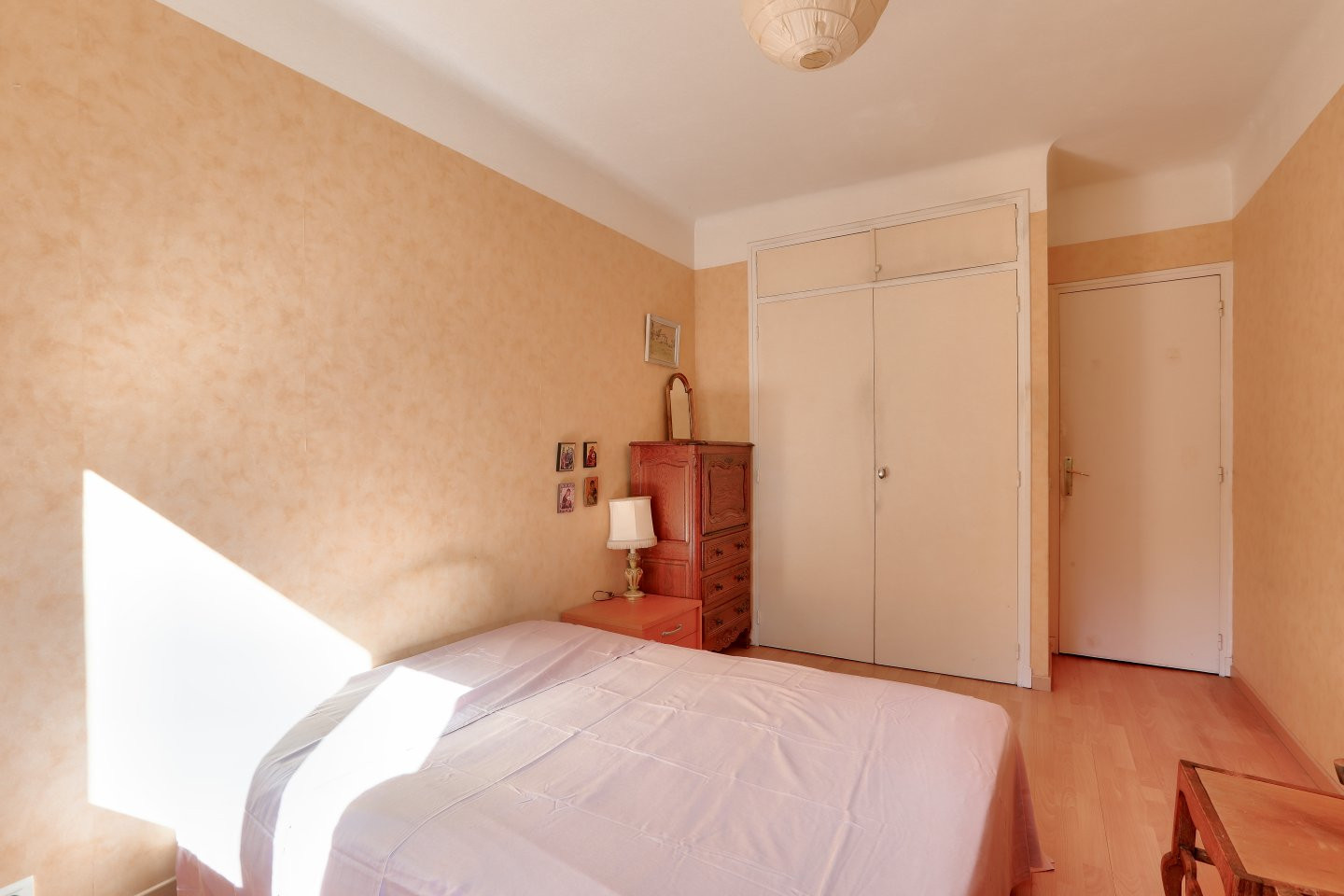 
                                                Vente
                                                 Corniche André de Joly, Nice - Appartement 3 pièces à rénover avec terrasse, parking et cave