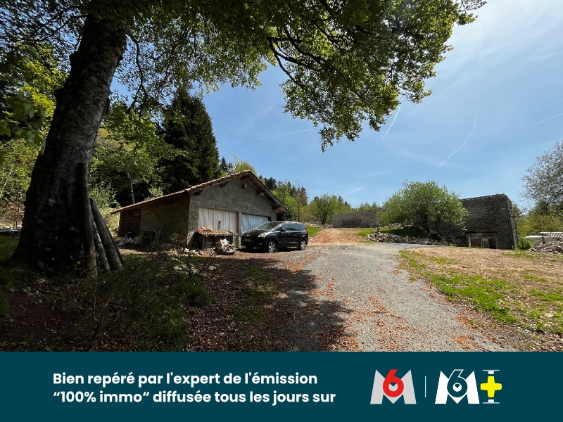 
                                                Vente
                                                 Corps de ferme isolé à rénover