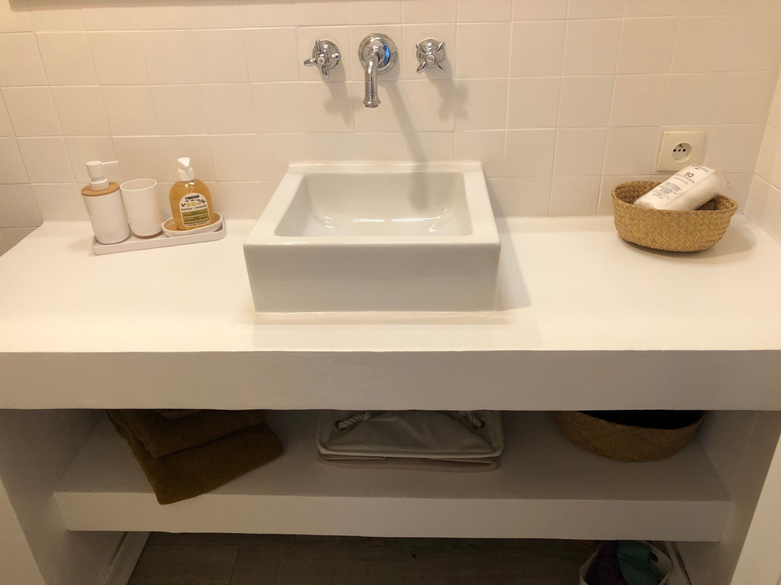 
                                                Location
                                                 Cosy 2 pièces dans le 9ème (loyer tout inclus)