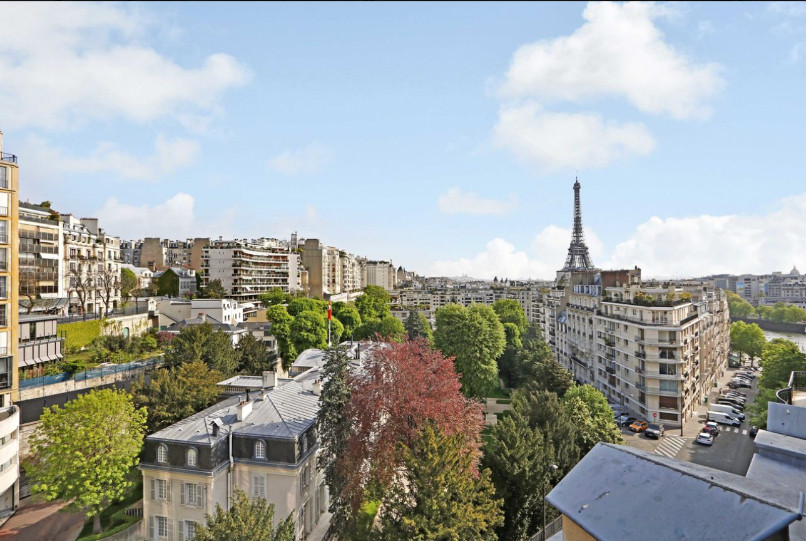 
                                                Location
                                                 Cosy Studio Meuble - Quais de Seine / Tour Eiffel