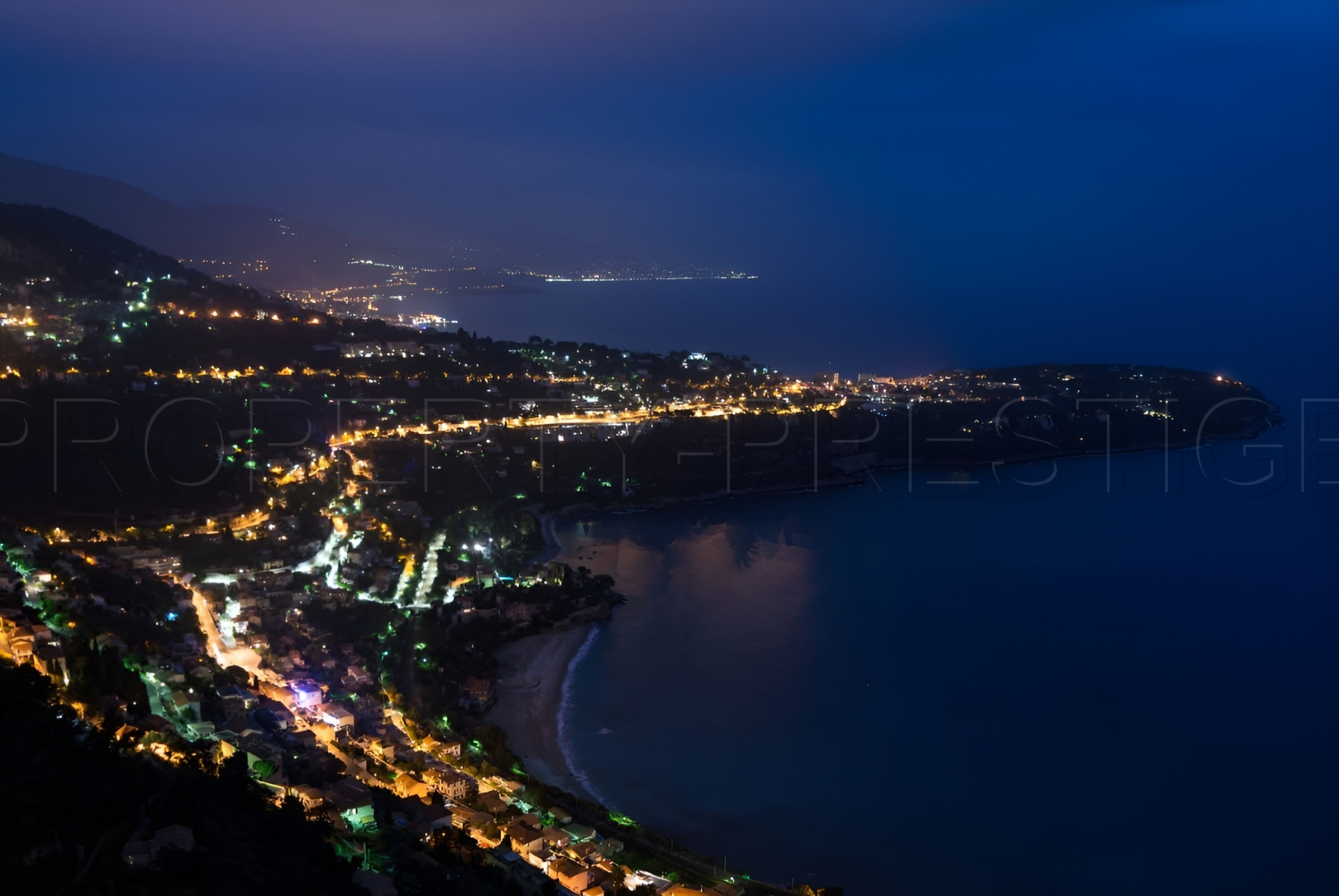 
                                                Vente
                                                 CÔTE D'AZUR ROQUEBRUNE CAP MARTIN