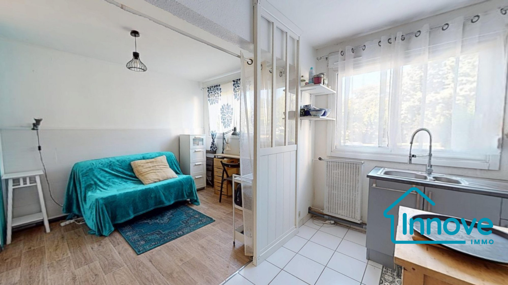 
                                                Vente
                                                 CÔTE PAVEE - Calme et commodités pour ce T1bis de 33 m²