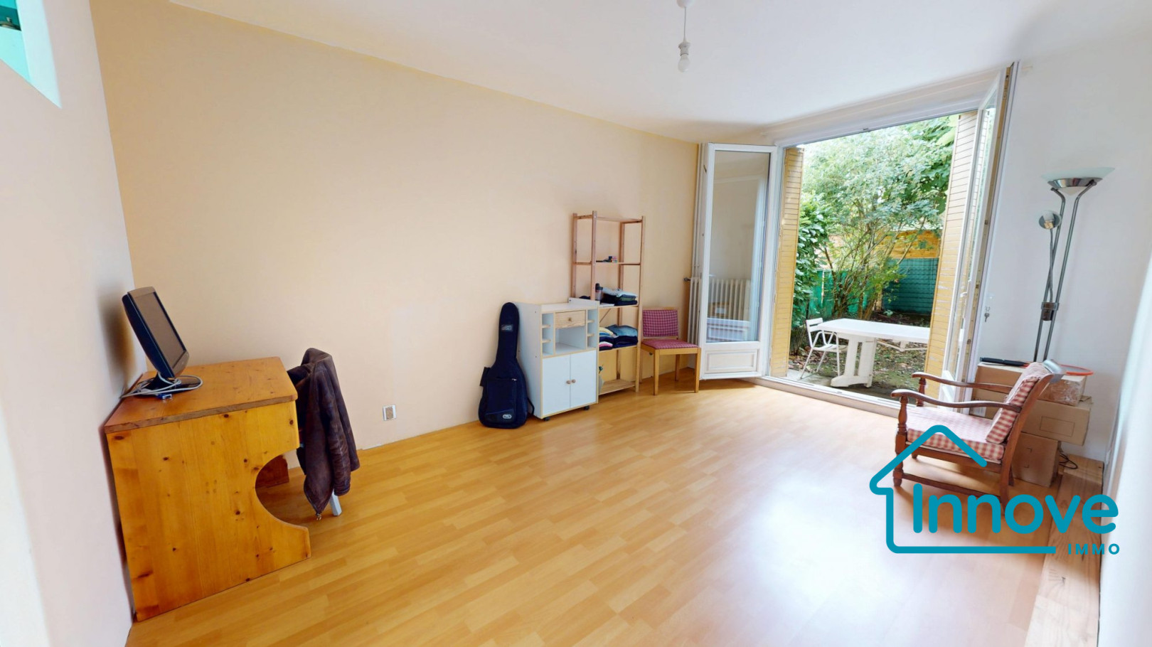 
                                                Vente
                                                 CÔTE PAVEE/LA TERRASSE - Petite maison avec fort potentiel