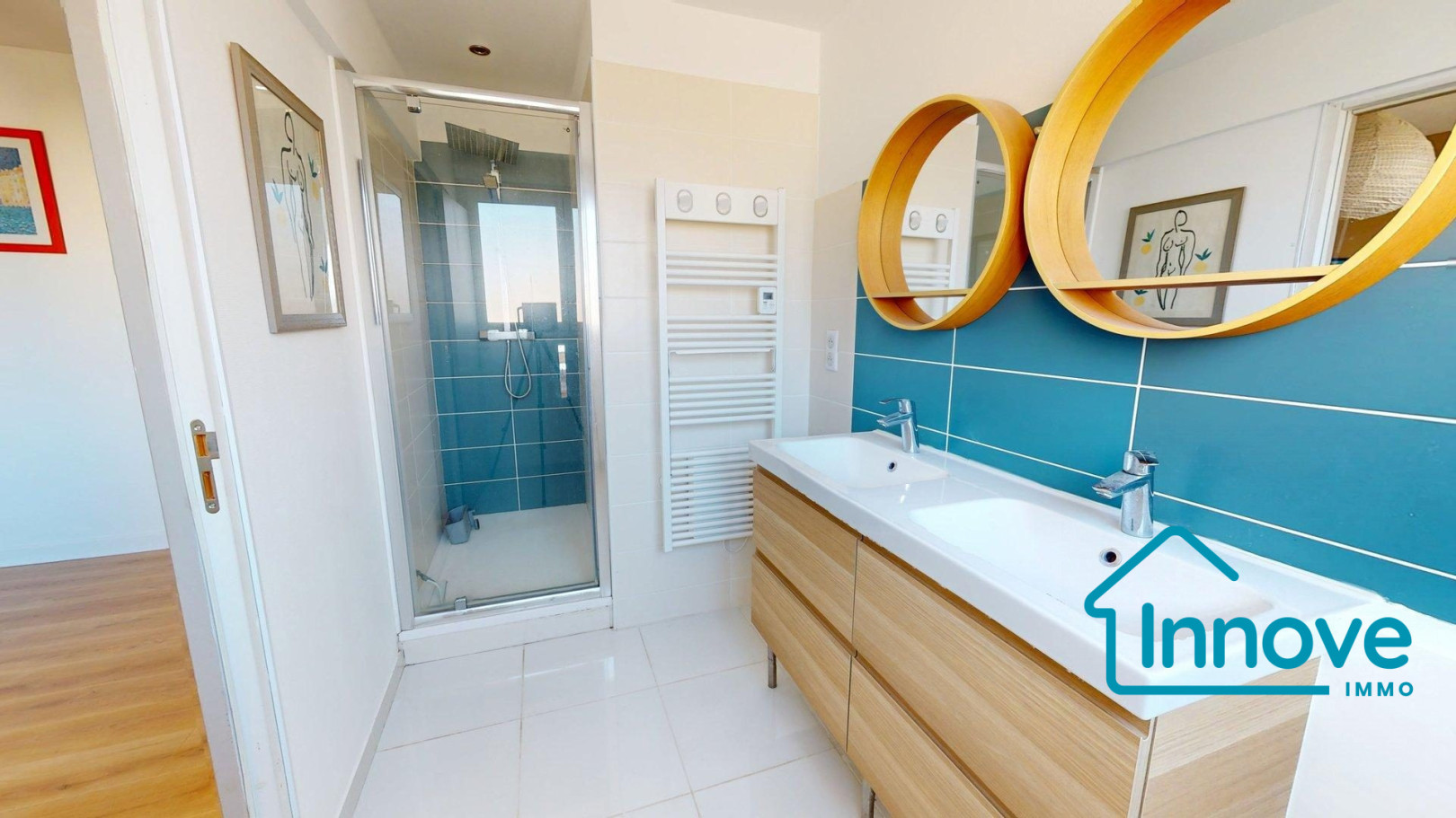 
                                                Vente
                                                 COTE PAVEE - T4 traversant avec grand balcon et box