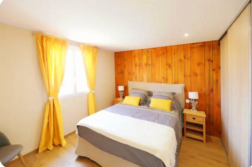 
                                                Location
                                                 Cottage avec vue imprenable